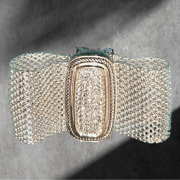 Silver Fashion Magnetic Bracelet - Picture 1 of 4